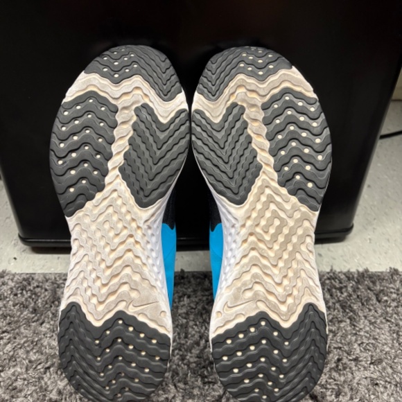 Nike Mens Odyssey React 2 Flyknit Blue Lagoon Running Shoes Sneakers Size 12 - Picture 4 of 6